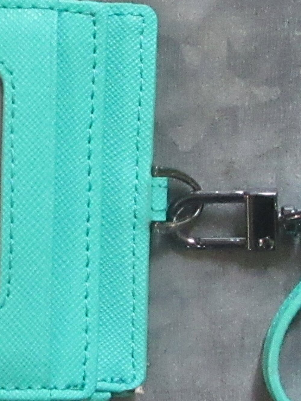 NWT Cowhide Leather Neckstrap ID/C.Card Holder w. Zipper Pocket in Turquoise - Picture 9 of 9